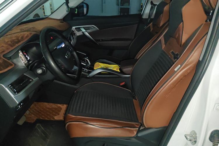 Used Geely Auto Emgrand X7 Sport 2022 1.8TD DCT Zhiya Trim
