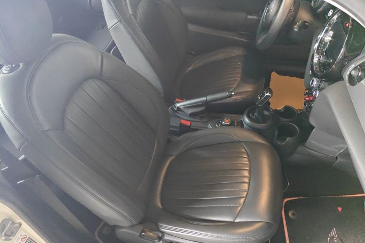 Used MINI 2022 Updated 1.5T ONE Right Front Seat