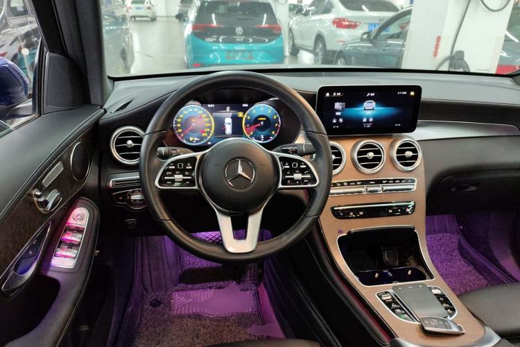 Used Mercedes-Benz GLC 2020 GLC 260 L 4MATIC Luxury Model Steering Wheel