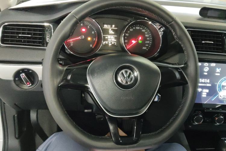 Used Volkswagen Sagitar 2015 1.6L Automatic Comfort Model Steering Wheel