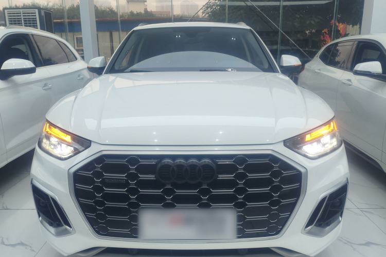 Used Audi Q5L 2022 40T Fashionable and Dynamic Model
