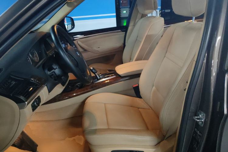 Used BMW X5 2011 xDrive35i Leading Model