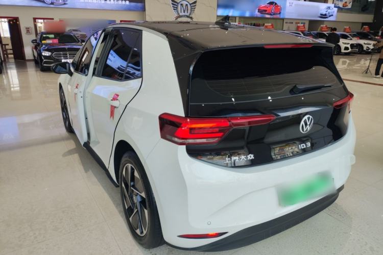 Used Volkswagen ID.3 2024 Pure & Smart Edition Rear Left 45 Deg