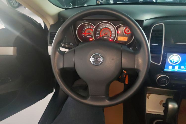 Used Nissan Sylphy 2016 Classic 1.6XE Automatic Leading Edition Steering Wheel