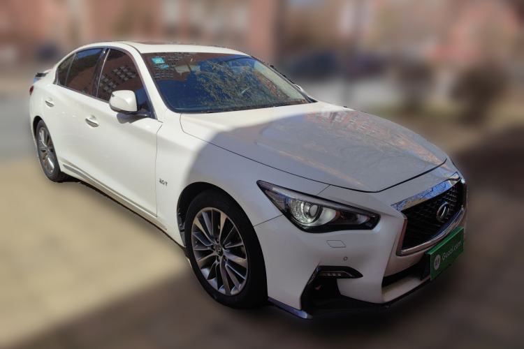 Used Infiniti Q50L 2018 2.0T Enjoyment Version China VI Standard Front Right 45 Deg