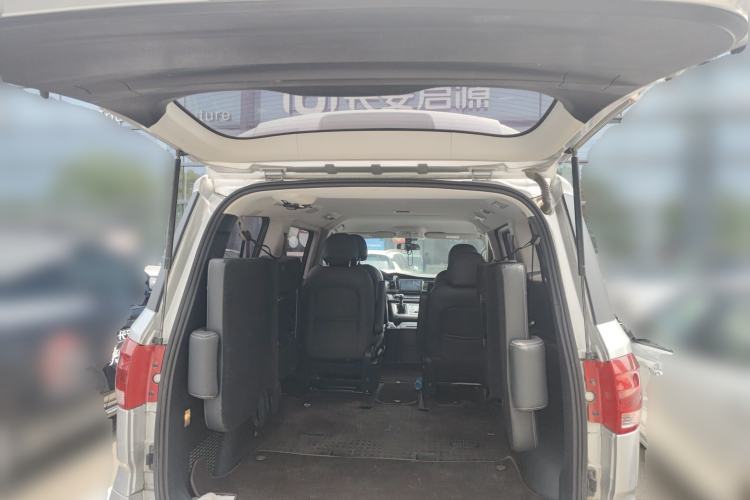 Used SAIC MAXUS G10 2018 PLUS 2.0T Manual Elite Edition Trunk