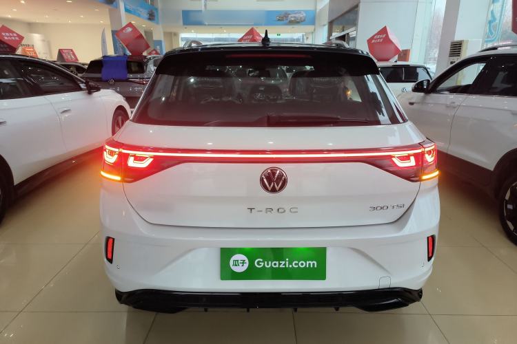 Used Volkswagen T-ROC 2025 Facelift Model 2 300TSI DSG Two-Wheel Drive Chenguang Edition