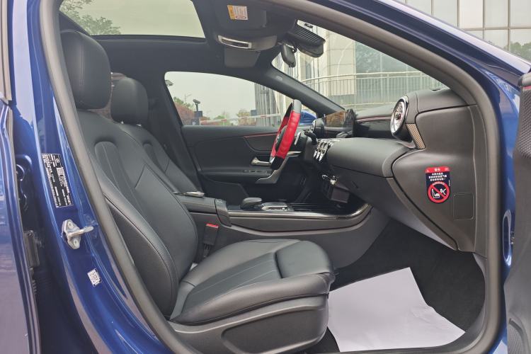 Used Mercedes-Benz A-Class 2022 Restyled A 200 L Sport Sedan Fashion Version Interior 12