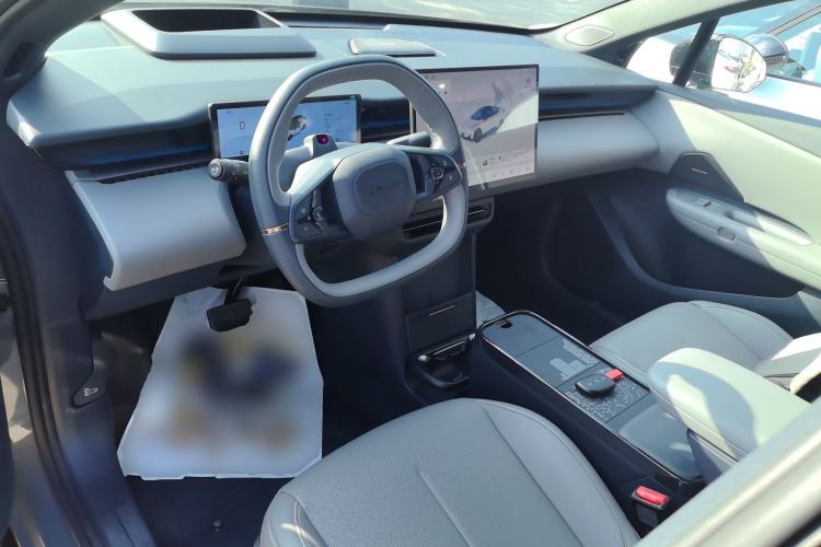 Used Lynk & Co Z20 2025 530 km Range Rear-Wheel Drive Max
