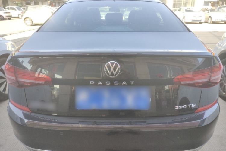 Used Volkswagen Passat 2020 Facelift 330TSI Elite Edition China VI Standard