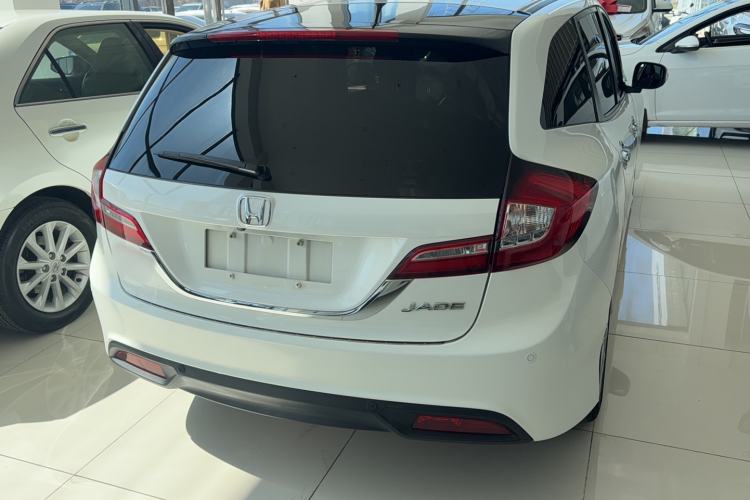 Used Honda Jade 2014 1.8L Automatic Comfort Elite Version 5 Seats
