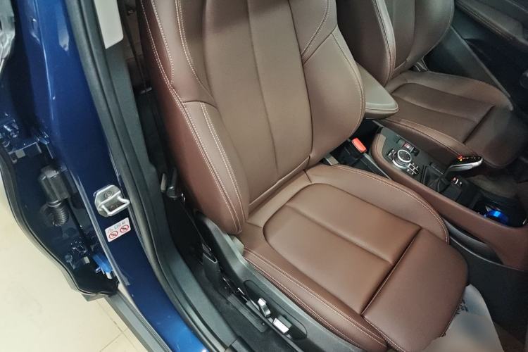 Used BMW X1 2021 sDrive25Li Leading Model Right Front Seat