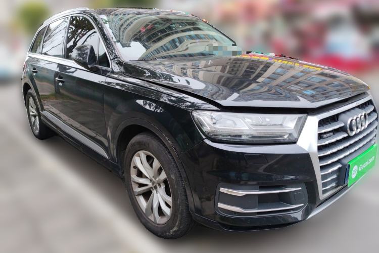 Used Audi Q7 2018 40 TFSI Comfort Model
