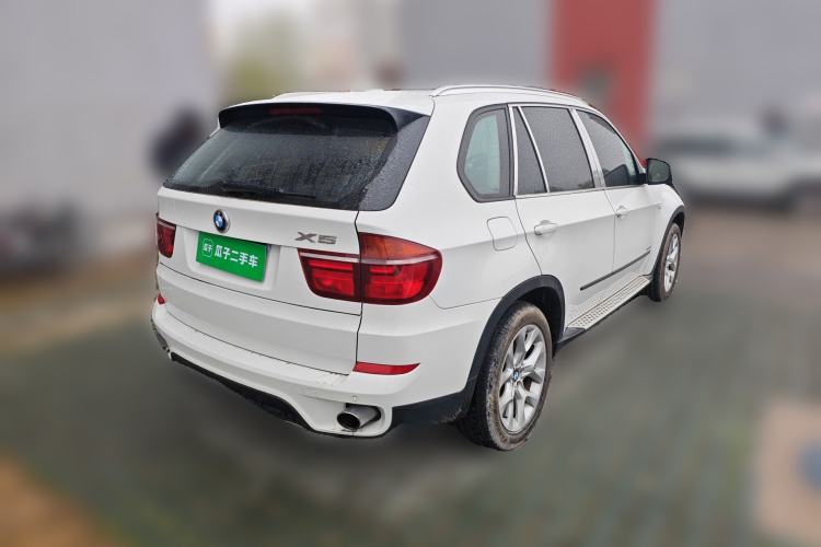 Used BMW X5 2011 xDrive35i Luxury Model Rear Right 45 Deg