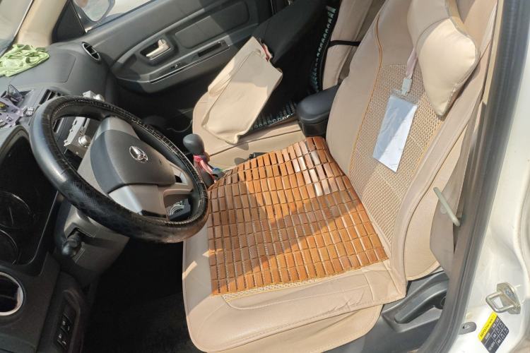 Used HYOSOW H2 2016 H2E 1.5L Fashion Model BJ415B Left Front Seat