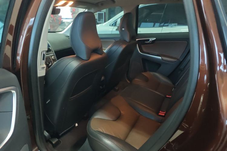 Used Volvo XC60 2015 T5 AWD Smart Drive Edition
