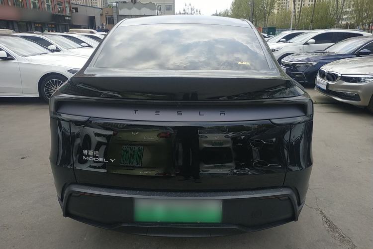 Used Tesla Model Y 2026 Rear-Drive Model Rear