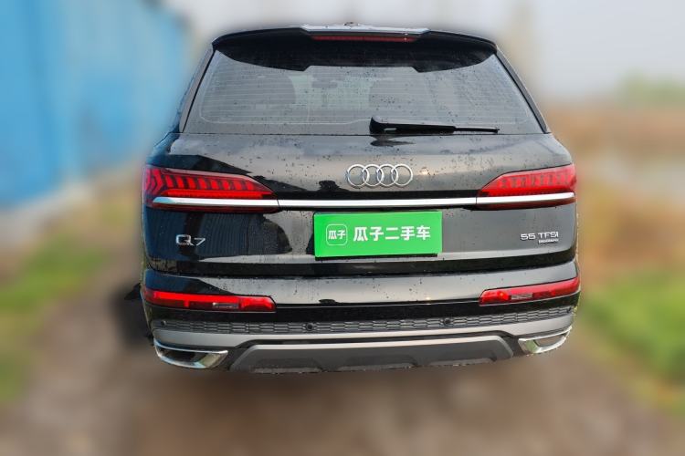 Used Audi Q7 2022 55 TFSI quattro S line Sport model