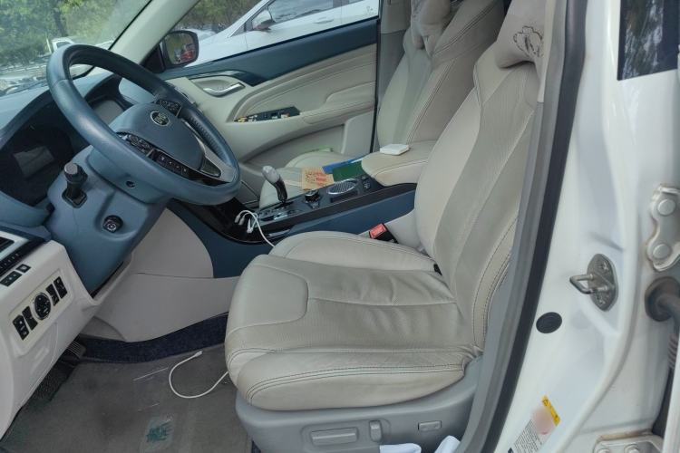 Used BYD Qin New Energy 2014 1.5T Flagship Model Left Front Seat