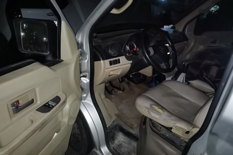 Used Dongfeng Xiaokang C37 2016 1.5L Standard II DK15-06 Driver Seat