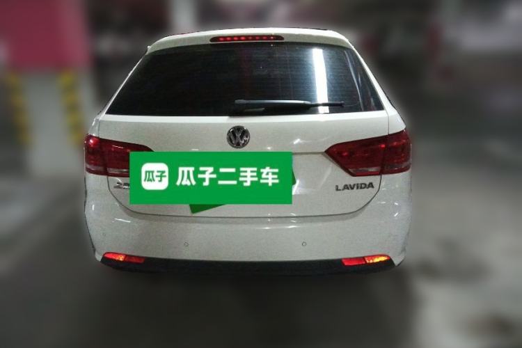 Used Volkswagen Gran Lavida 2013 1.6L Automatic Fashion Model Rear