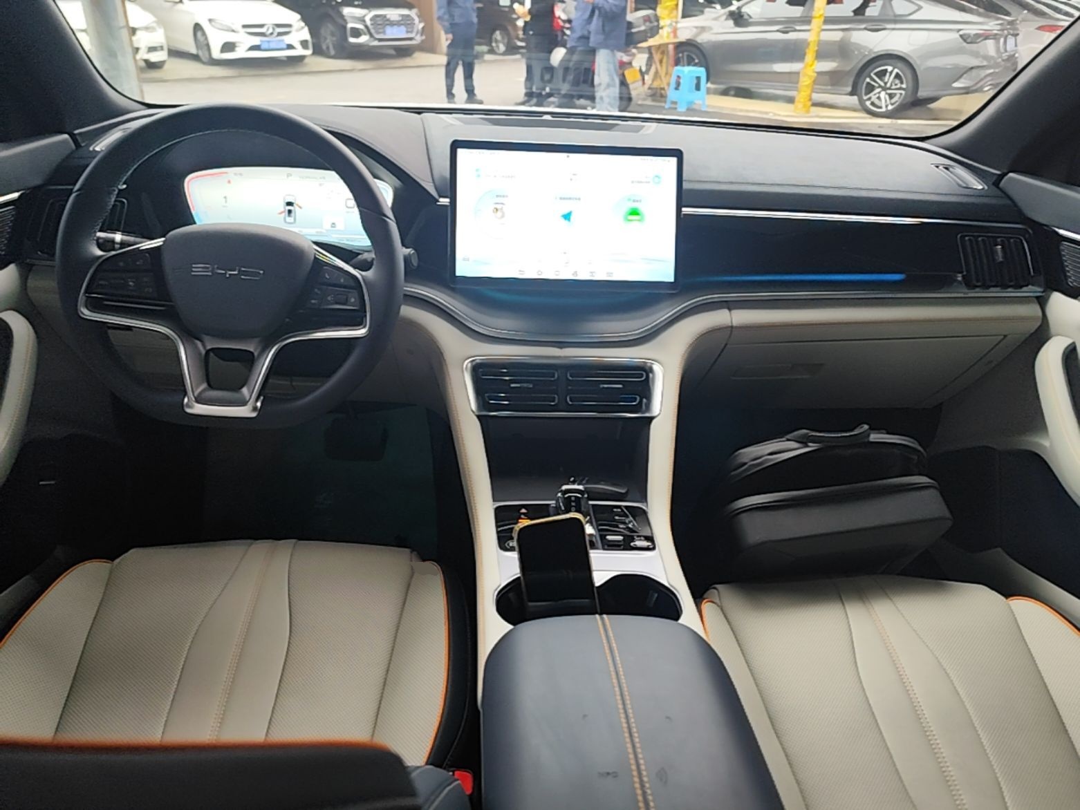 BYD Song PLUS New Energy 2023 Champion Edition DM-i 150KM Flagship PLUS — снимка 12