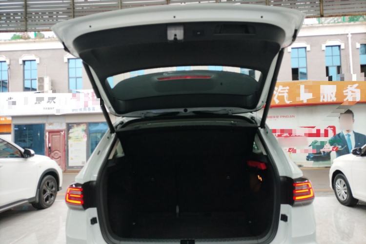 Used Volkswagen Tharu 2024 300TSI Two-Wheel-Drive Moon Luxury Edition
