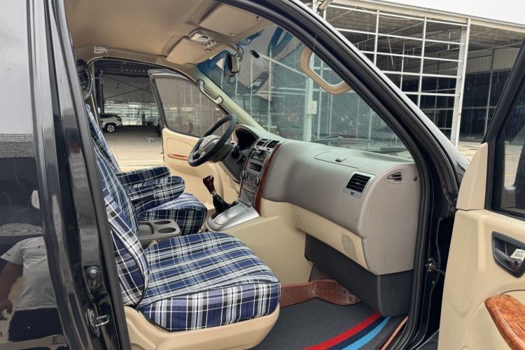 Used Foton Scenic G5 2020 2.0L Long-Wheelbase Flat-Roof 9-Seater Multi-Purpose Passenger Vehicle 1TZS
