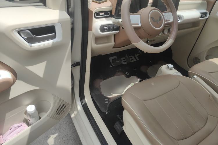 Used Wuling Hongguang MINIEV 2024 3rd Generation 215km Advanced Version
