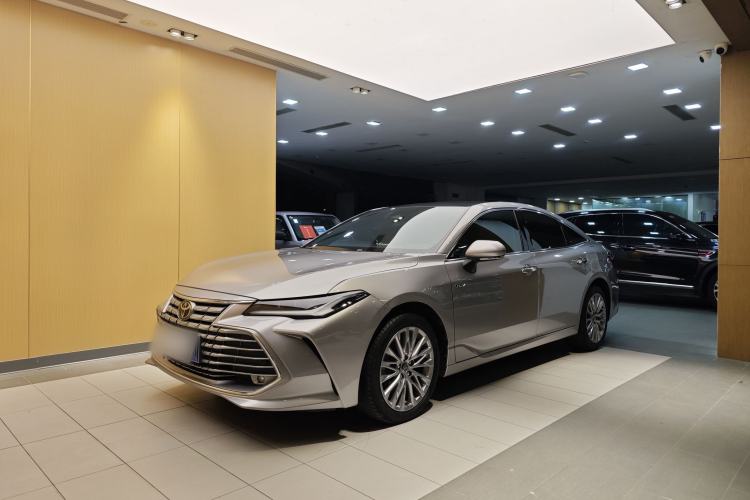 Used Toyota Avalon 2024 Dual-Motor 2.0L Luxury Edition
