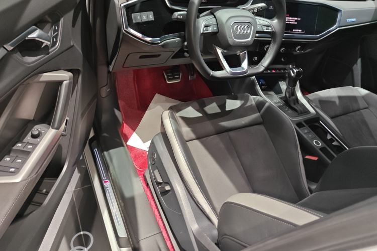 Used Audi Q3 2022 45 TFSI quattro Fashion Dynamic Model
