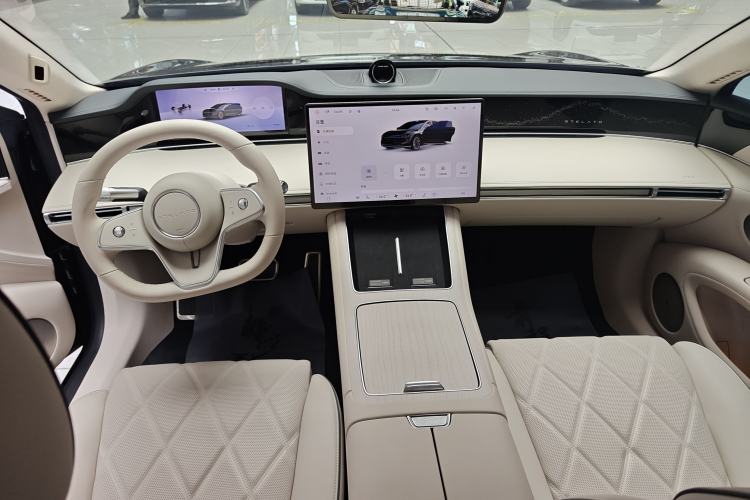 Used Hima Stelato S9 2025 Extended-Range Ultra Center Console