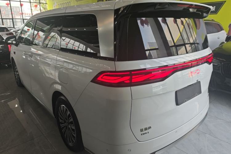 Used BYD Xia 2025 DM-i 1.5T 180km Excellence Model Rear Left 45 Deg