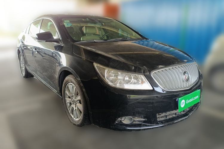 Used Buick LaCrosse 2012 2.4L SIDI Elegant Edition Front Right 45 Deg