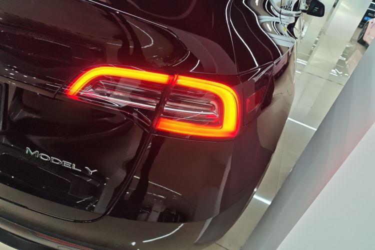 Used Tesla Model Y 2021 Standard Range Rear-Wheel Drive Version