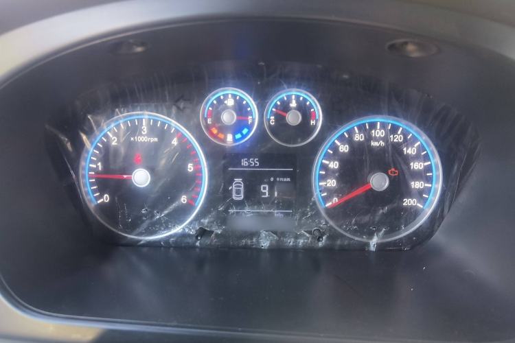 Used Foton Toano 2024 Joyear Multi-Function 2.0T Manual Long-Wheelbase Mid-Roof Model with Single Rear Tire Available in 5/6/7/9-Seater Configurations
