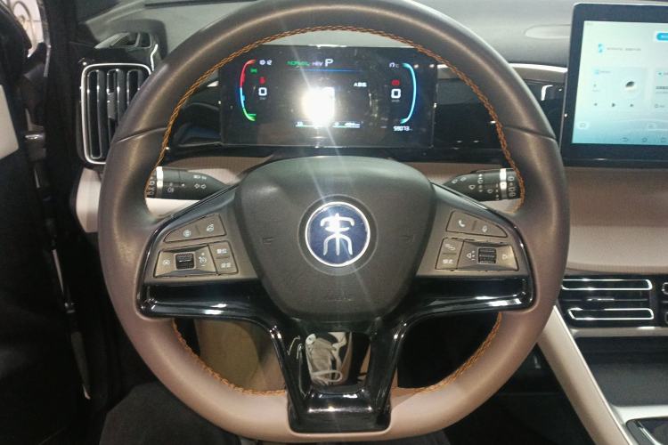 Used BYD Song Pro New Energy 2024 HONOR Edition DM-i 71KM Navigation Model Steering Wheel