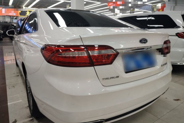 Used Ford Taurus 2015 EcoBoost 245 Luxury Model