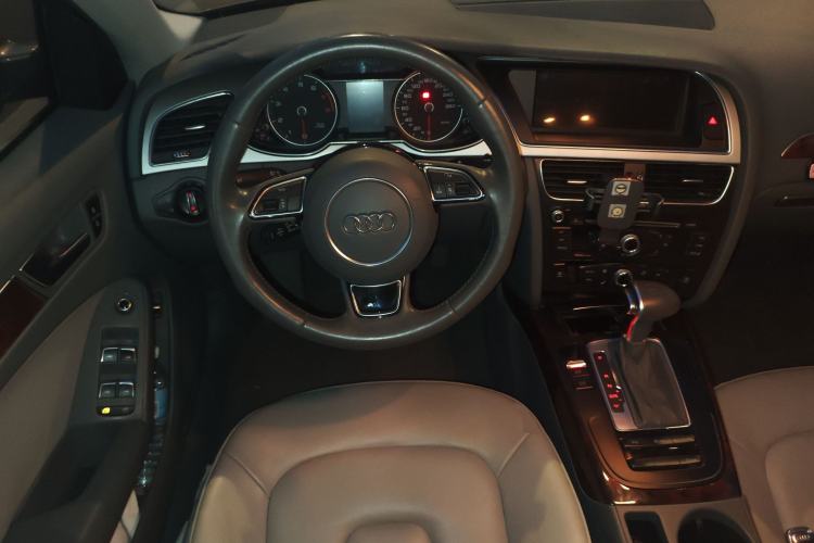 Used Audi A4L 2013 35 TFSI Automatic Comfort Model
