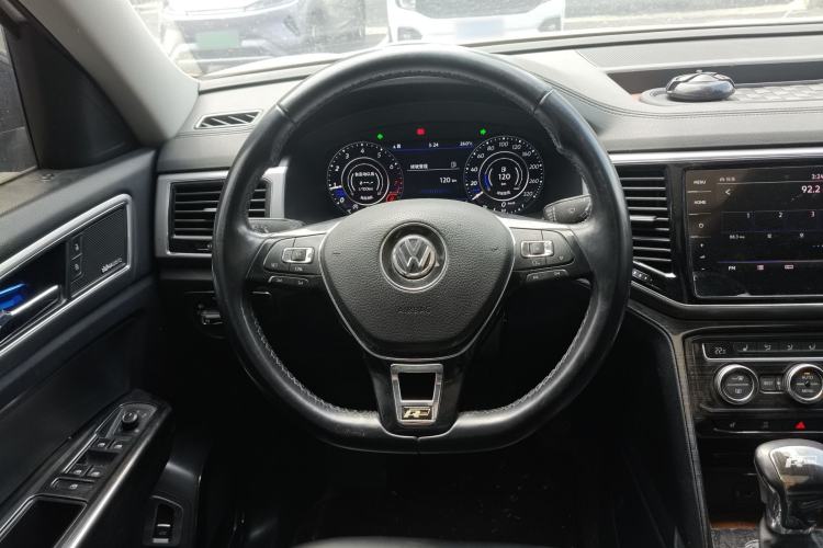 Used Volkswagen Teramont 2017 530 V6 Four-Wheel Drive Luxury Edition Steering Wheel