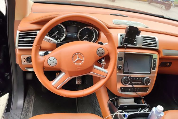 Used Mercedes-Benz R-Class 2014 R 320 4MATIC Business Model