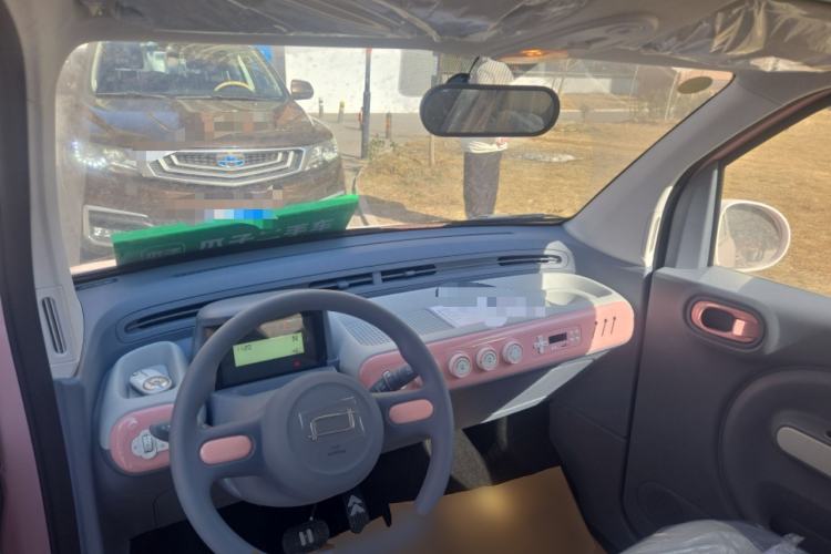 Used Bestune Pony 2026 Model 222km Cute Horse Center Console