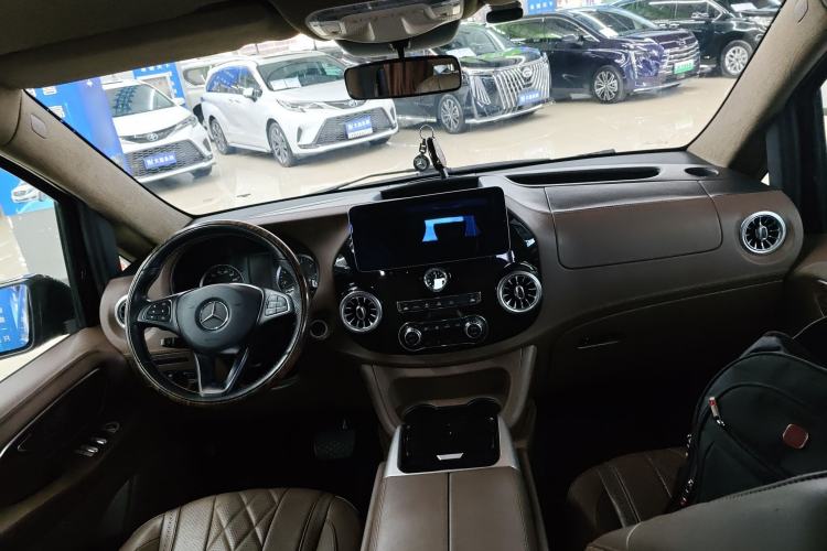 Used Mercedes-Benz Vito 2020 2.0T Business Version 7 Seats Center Console