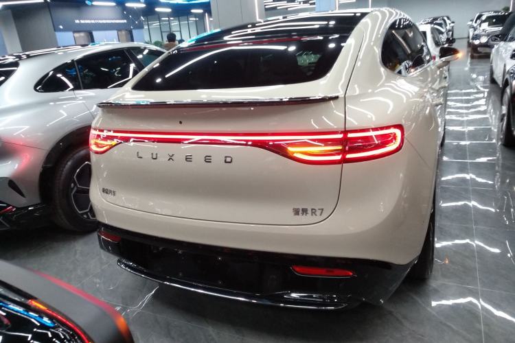 Used Hima Luxeed R7 2025 Range-Extended Version 251 km Max
