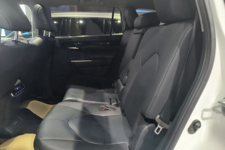 Used Toyota Highlander 2022 Dual-Engine 2.5L Four-Wheel Drive Prestige Version 7 Seats
