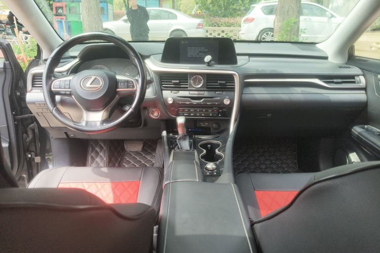 Used Lexus RX 2020 300 Two-Wheel Drive Elite Edition China VI Standard Center Console