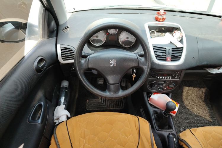 Used Peugeot 207 2011 Sedan 1.4L Manual Yule Edition
