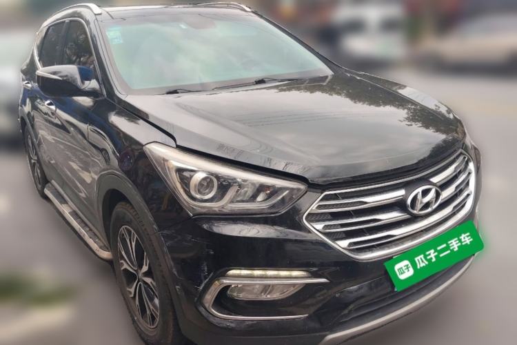 Used Hyundai Santa Fe 2017 2.0T Automatic All-Wheel Drive Smart 7-Seater