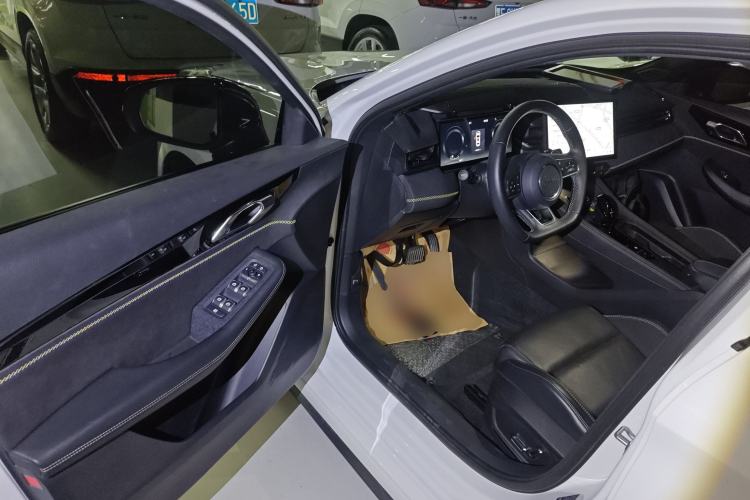 Used Lynk & Co 03 2023 2.0TD DCT JingPro
