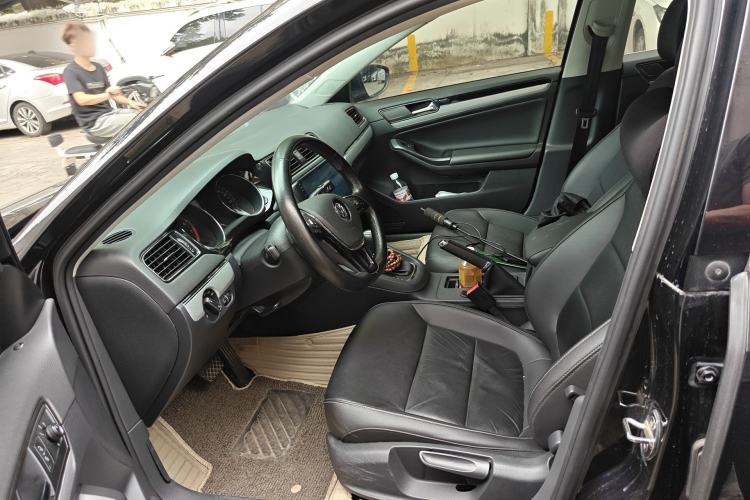 Used Volkswagen Sagitar 2018 1.6L Automatic Comfort Model Left Front Seat